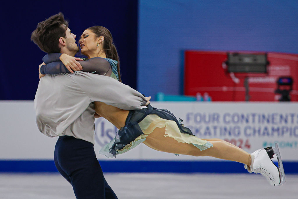 Beaudry/Sorensen (CAN) at the Four Continents Championships in Shanghai (CHN)