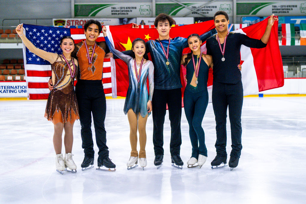 Tali, Lafornara (ITA), Mullen, Mullen (USA), Grimm, Savitskiy (GER)   ISU Junior Grand Prix of Figure Skating, Volvo Sports Center, Riga, Latvia ISU 2168772066