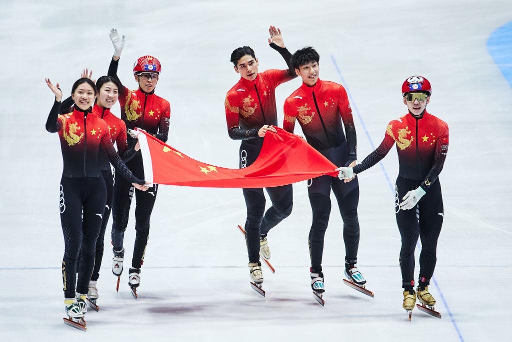 China win the Mixed Relay