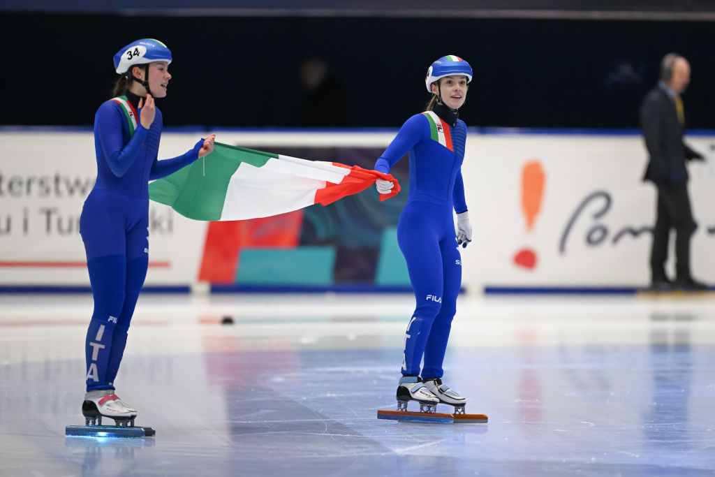 Elisa Confortola and Gloria Ioriatti celebrate gold and silver in the 1500m