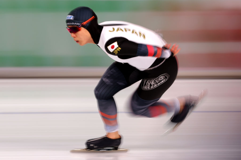Miho Takagi (JPN) wins the 1500m in Stavanger