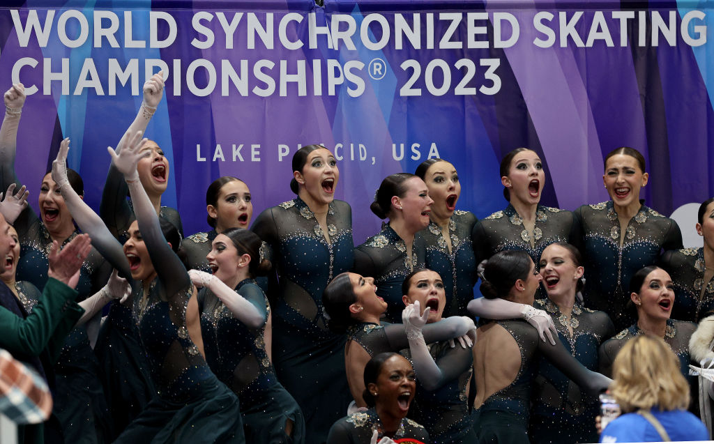 Les Supremes CAN celebrate winning gold at the ISU World Synchronised Skating Championships 2023 in Lake Placid