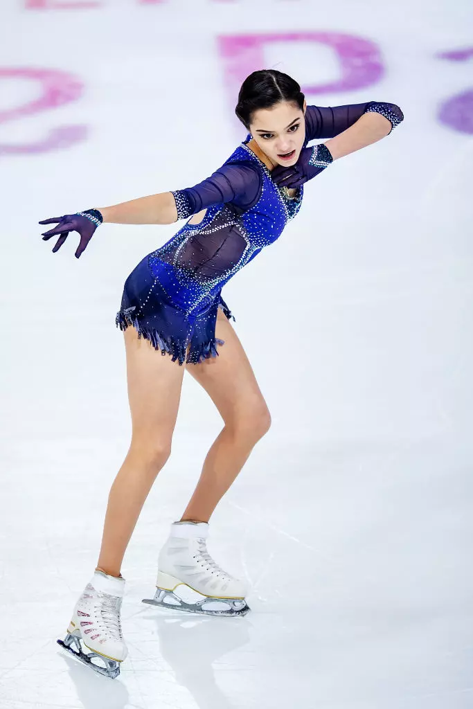 Evgenia Medvedeva RUS GPFS FRA 2018 International Skating Union ISU 1064574852 (1)