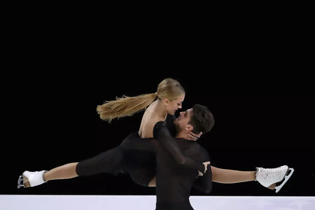 9.Alexandra Stepanova and Ivan Bukin RUS GPFS USA International Skating Union ISU 1182168547