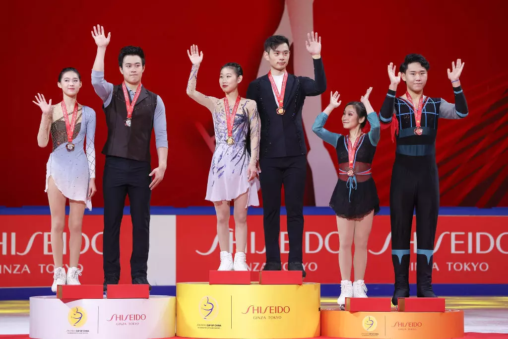 Peng Cheng and Jin Yang silver medalist Wang Yuchen and Huang Yihang and bronze medalist Zhu Daizifei and Liu Yuhang GettyImages 1229503605