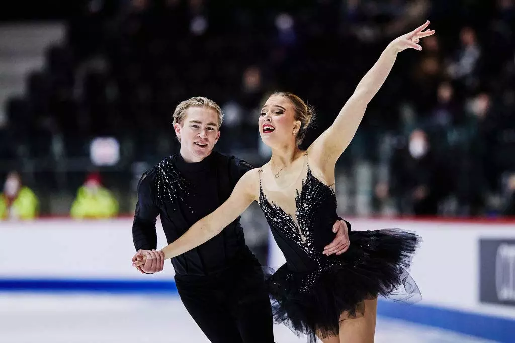 Natalie D'Alessandro and Bruce Waddell (CAN)  ISU World Junior Figure Skating Championships 2022 Tallinn (EST) ISU 1391933148