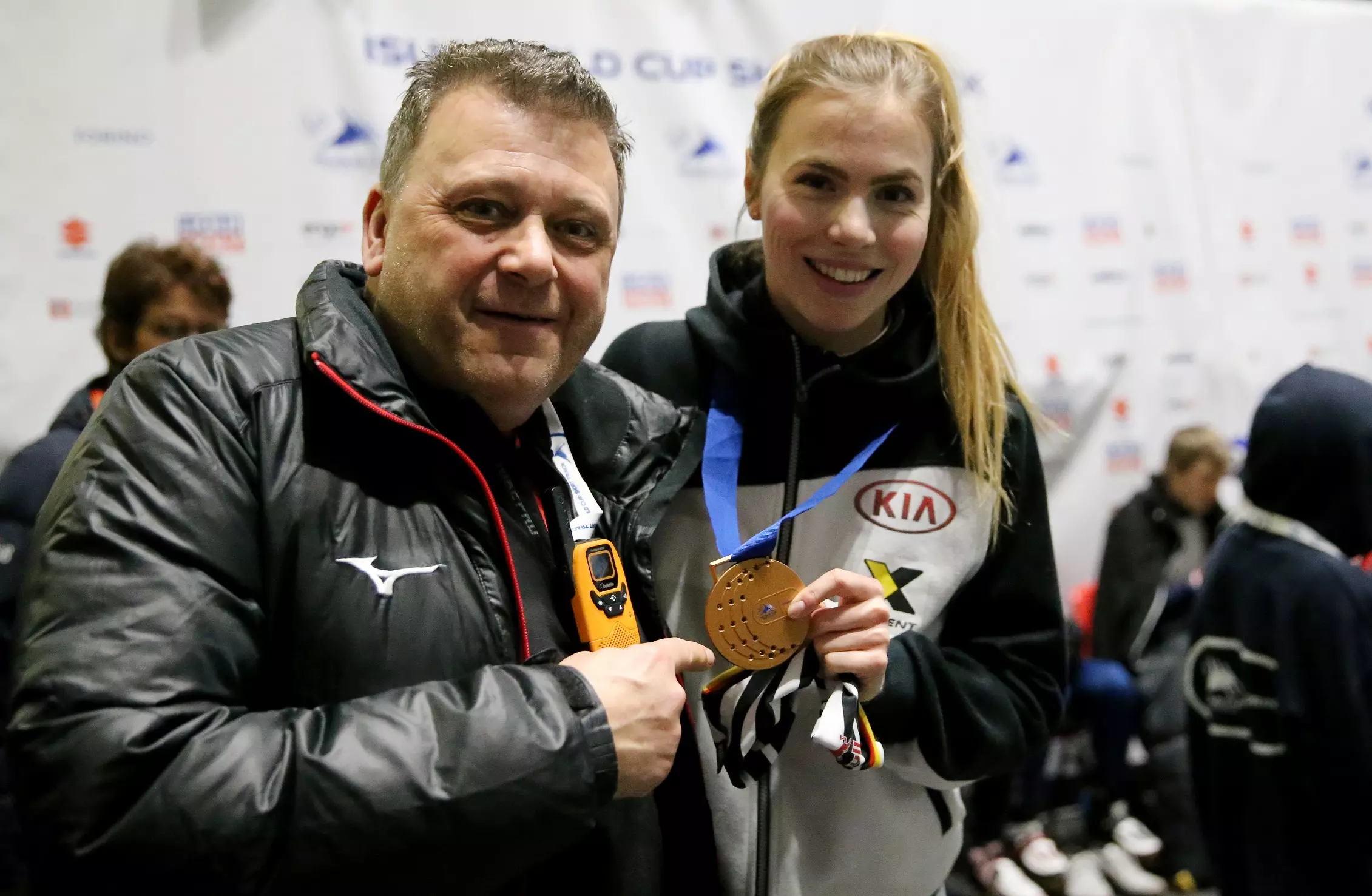 Stuart Horsepool GER Coach Anna Seidel©International Skating Union (ISU) 2019020960504808 small