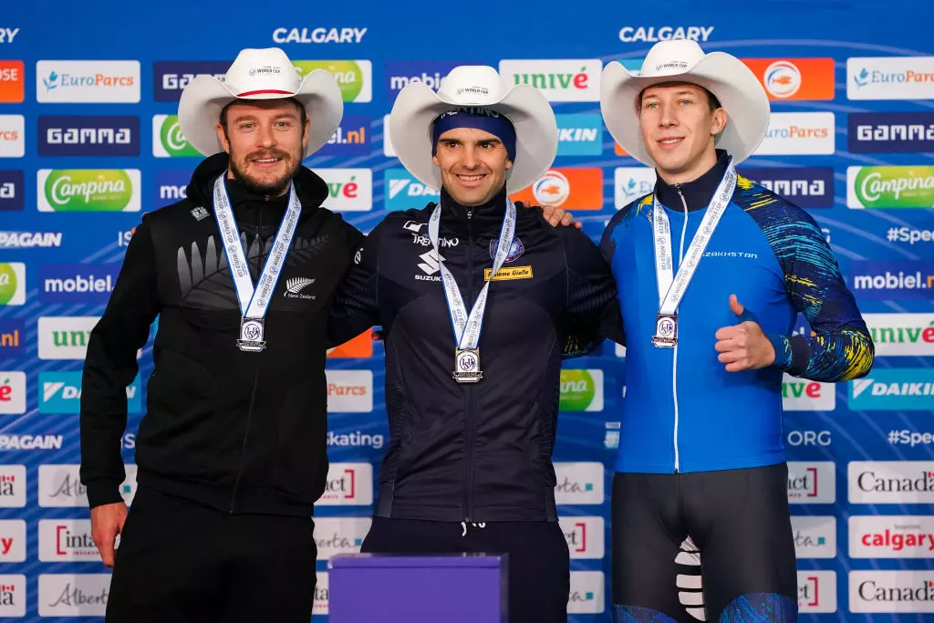 Mens 1000m podium wcsscan GettyImages 1245549237