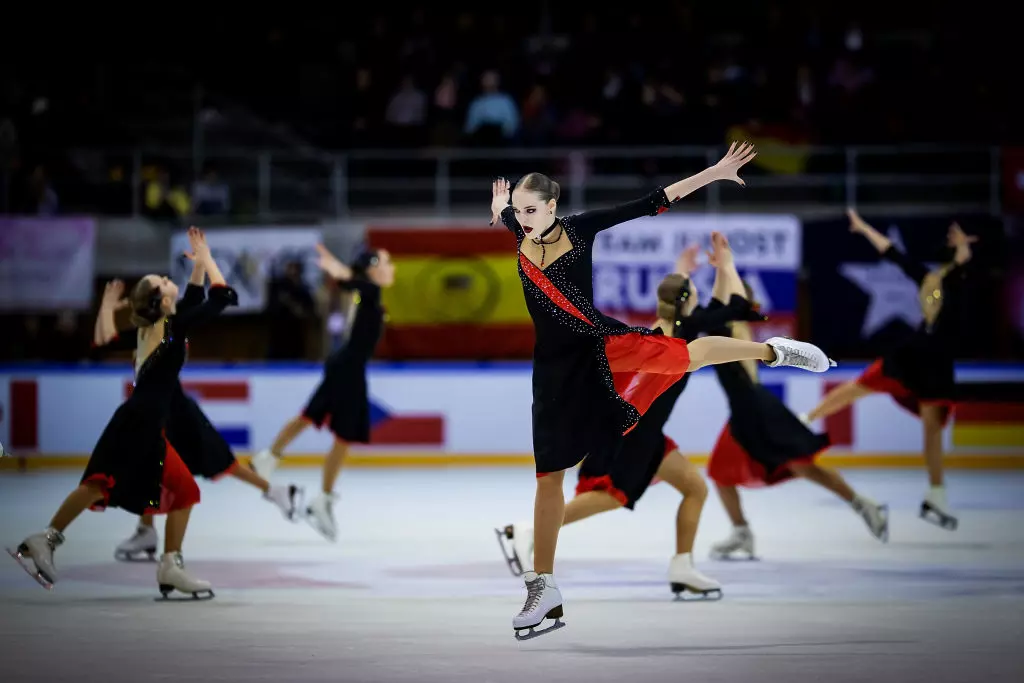 Team Crystal Ice Junior RUS WJSySC 2019 International Skating Union ISU 1136232475